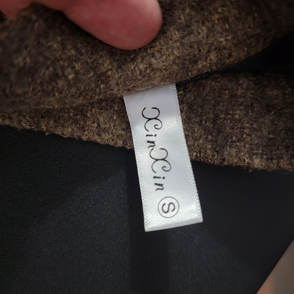 XIN Xin Woolen Mini Skirt with Faux Pockets Tan Size Small - Picture 3 of 3